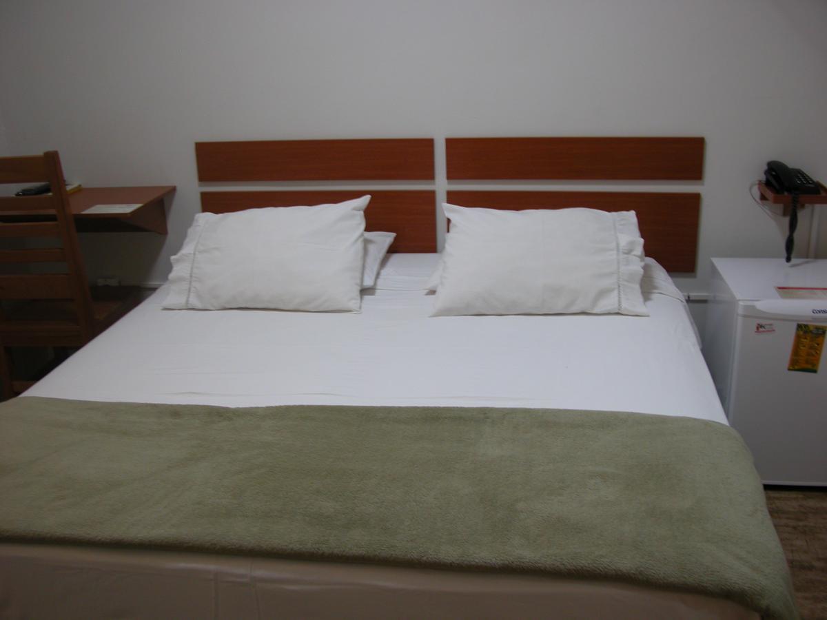 Hotel Avenida Tupa Екстер'єр фото